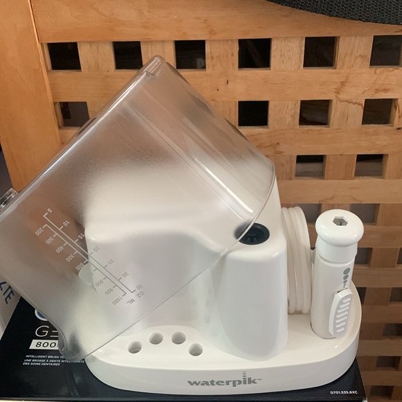 Waterpik system - new - Picture 2 of 3